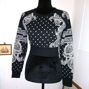 Red Fox Cropped Sweater top Paisley Black white